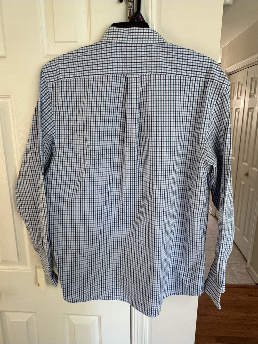 IZOD Men’s Large Shirt 100% Cotton Blue White Plaid Check Long Sleeve Button Up - Picture 4 of 11